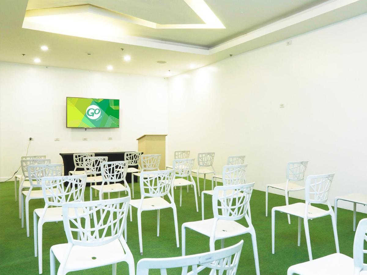 Go Hotels Timog Quezon City Extérieur photo