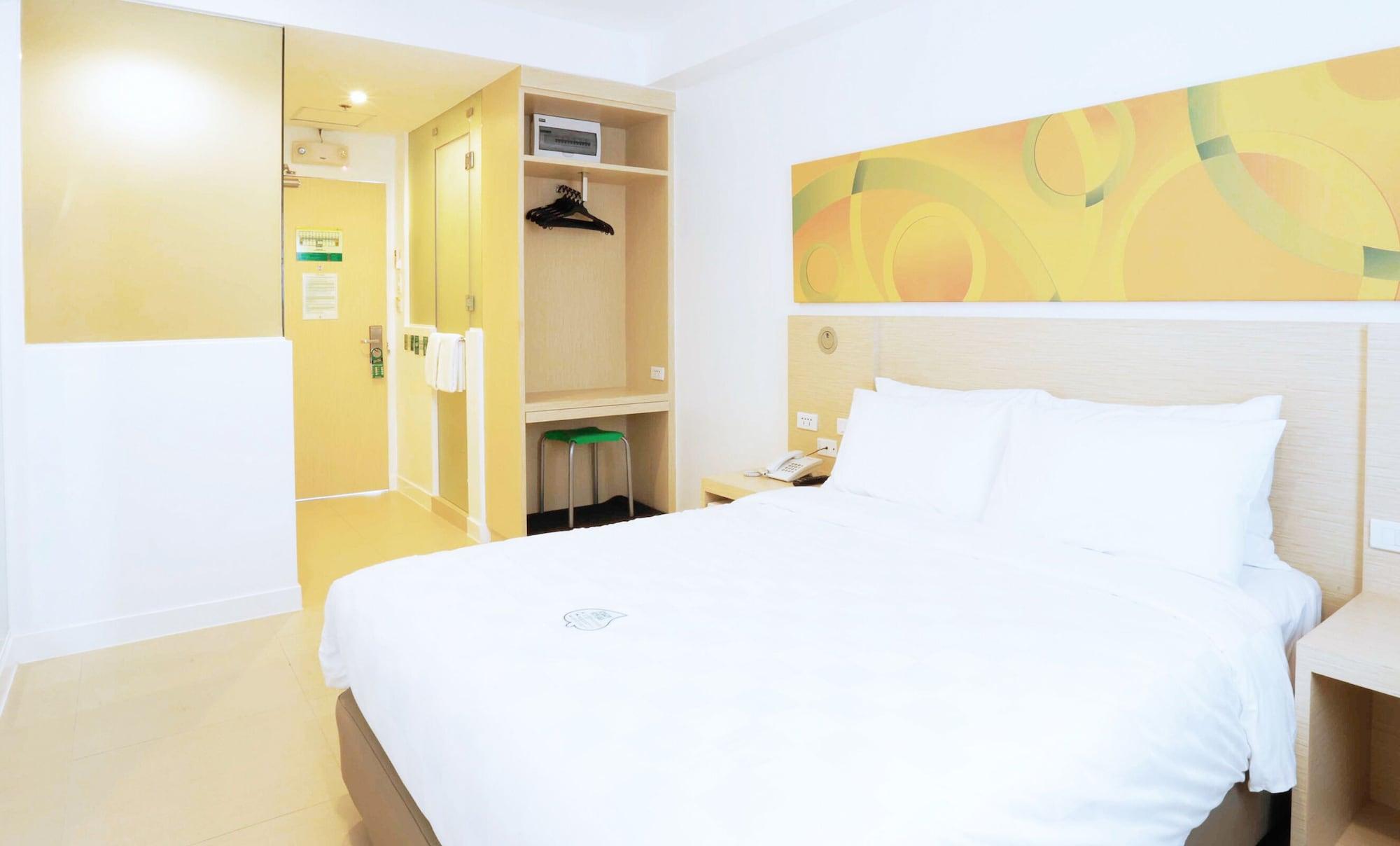 Go Hotels Timog Quezon City Extérieur photo