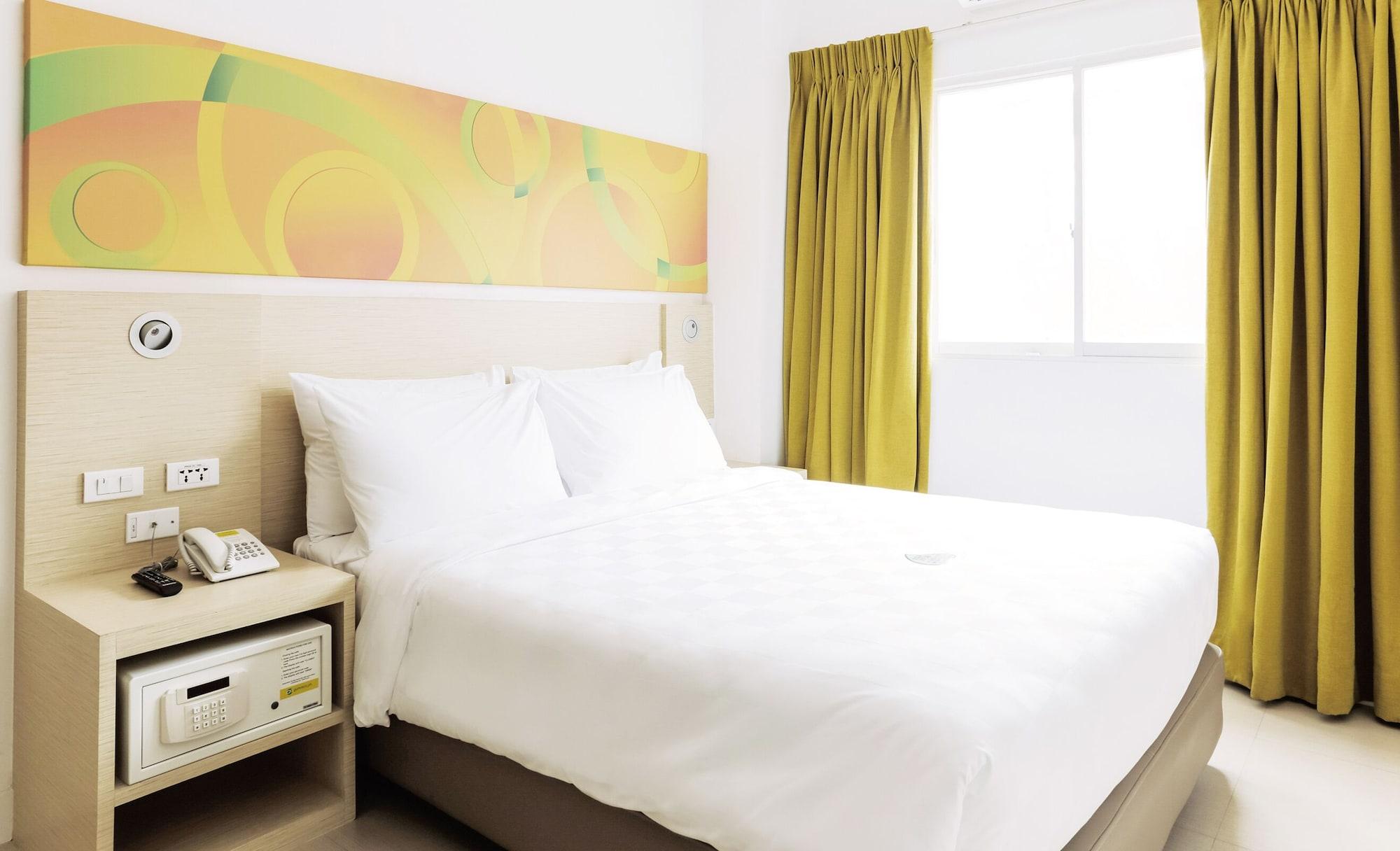 Go Hotels Timog Quezon City Extérieur photo