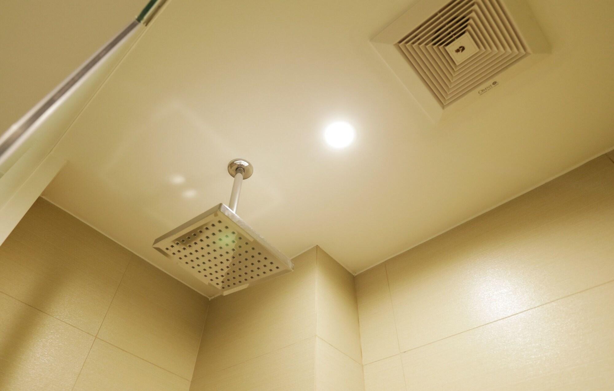 Go Hotels Timog Quezon City Extérieur photo